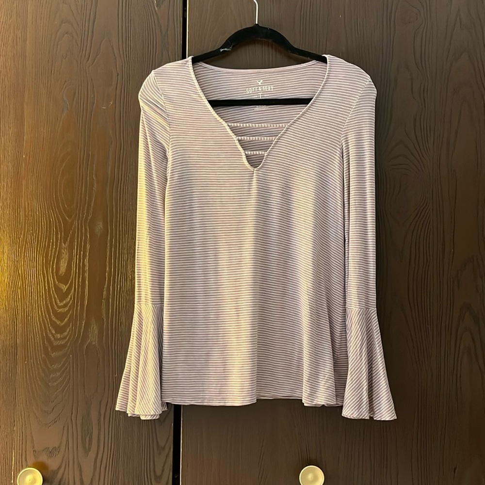 American Eagle soft and sexy long sleeved boho dusty rose top. Size Small